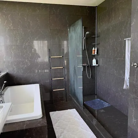 Oliveiras Villa *